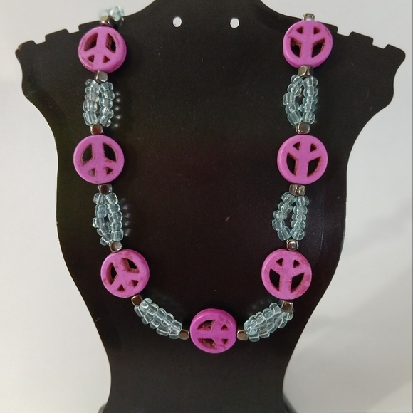Peace Sign Necklace 18.5" - Picture 1 of 3